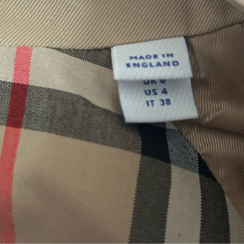 Burberry Cropped Gabardine Trench Coat - Picture 8 of 13